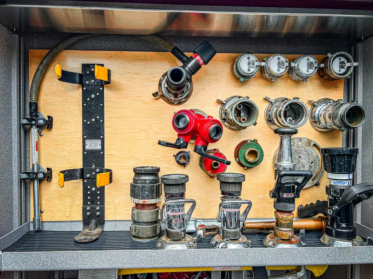 Pierce Enforcer Pumper exterior view, photo 13 of 29