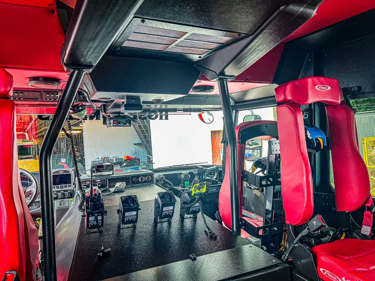 Pierce Enforcer Pumper exterior view, photo 21 of 29