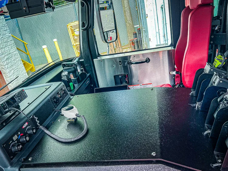 Pierce Enforcer Pumper exterior view, photo 22 of 29