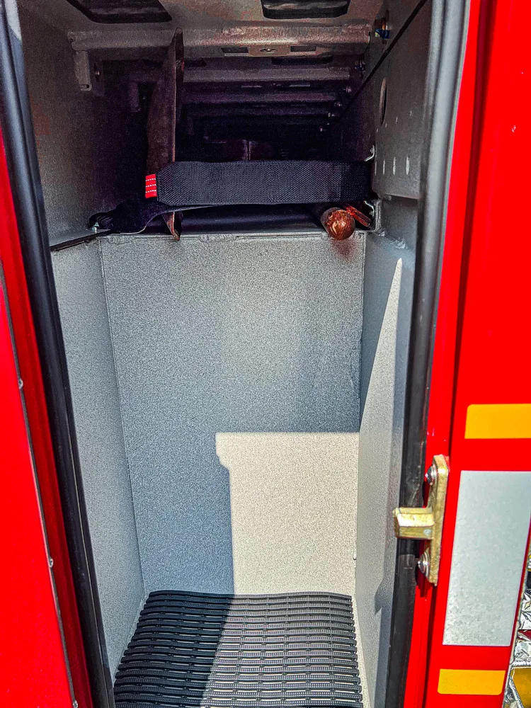 Pierce Enforcer Pumper exterior view, photo 28 of 29