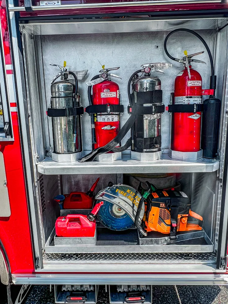 Pierce Enforcer Pumper exterior view, photo 21 of 31