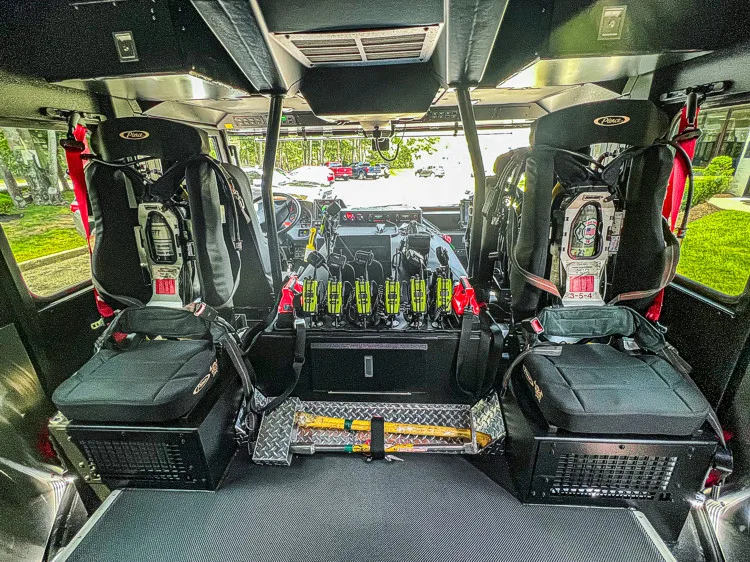 Pierce Enforcer Pumper exterior view, photo 28 of 31