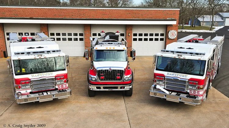 Top-down lineup view showing three front ends and roof light bars
