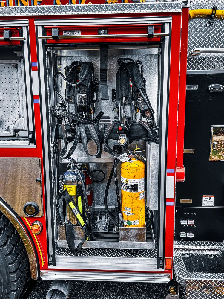 Pierce Enforcer Pumper exterior view, photo 11 of 42