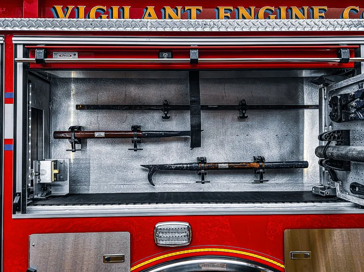 Pierce Enforcer Pumper exterior view, photo 14 of 42