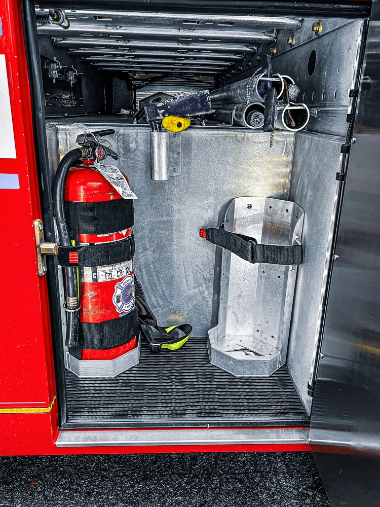 Pierce Enforcer Pumper exterior view, photo 20 of 42