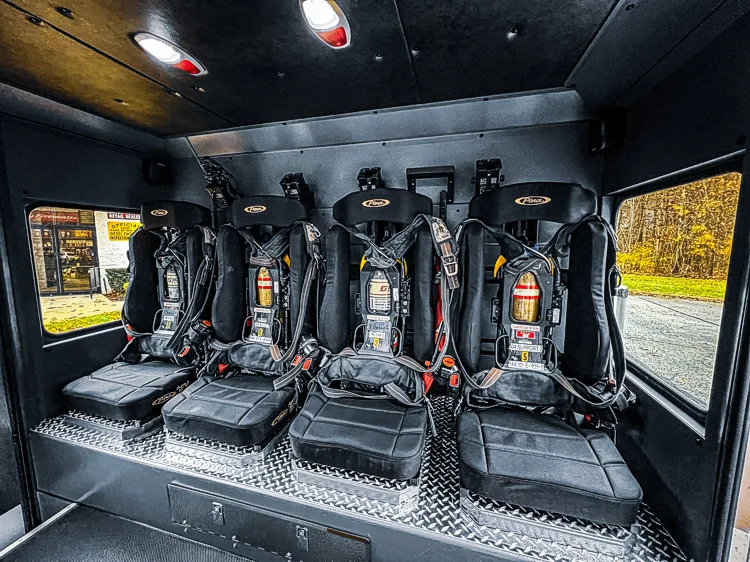 Pierce Enforcer Pumper exterior view, photo 32 of 42