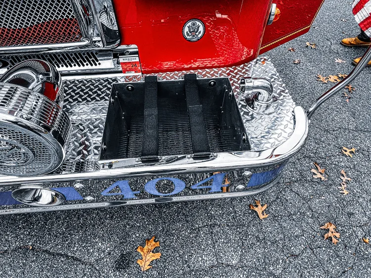 Pierce Enforcer Pumper exterior view, photo 42 of 42