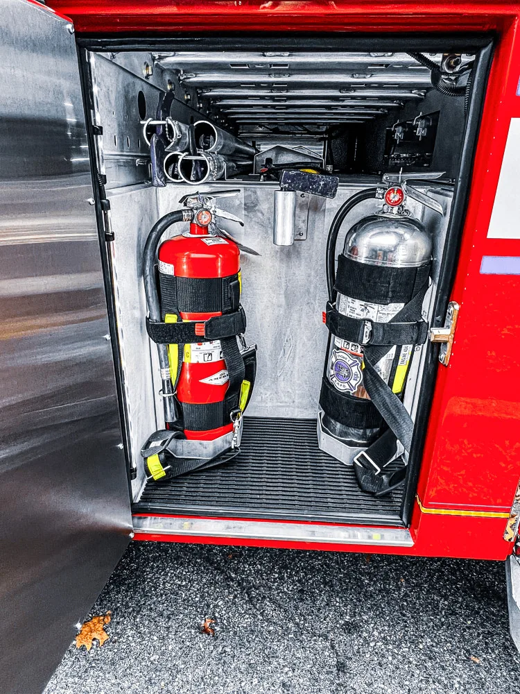 Pierce Enforcer Pumper exterior view, photo 9 of 42