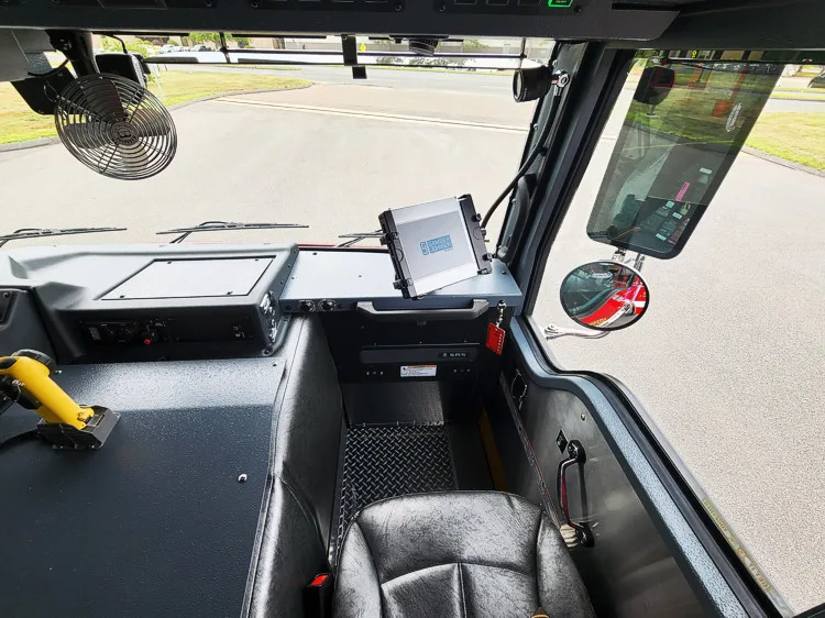 Pierce Velocity Aerial exterior view, photo 10 of 28