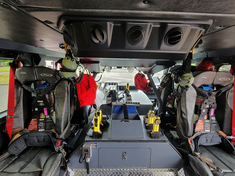 Pierce Velocity Aerial exterior view, photo 14 of 28