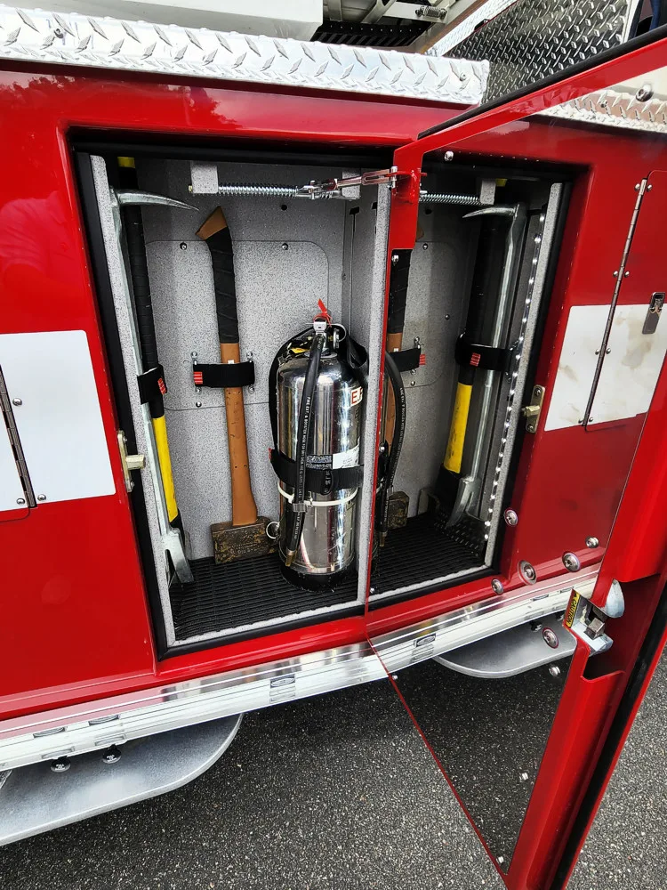 Pierce Velocity Aerial exterior view, photo 26 of 28