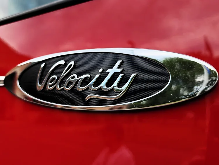 Pierce Velocity Aerial exterior view, photo 6 of 28