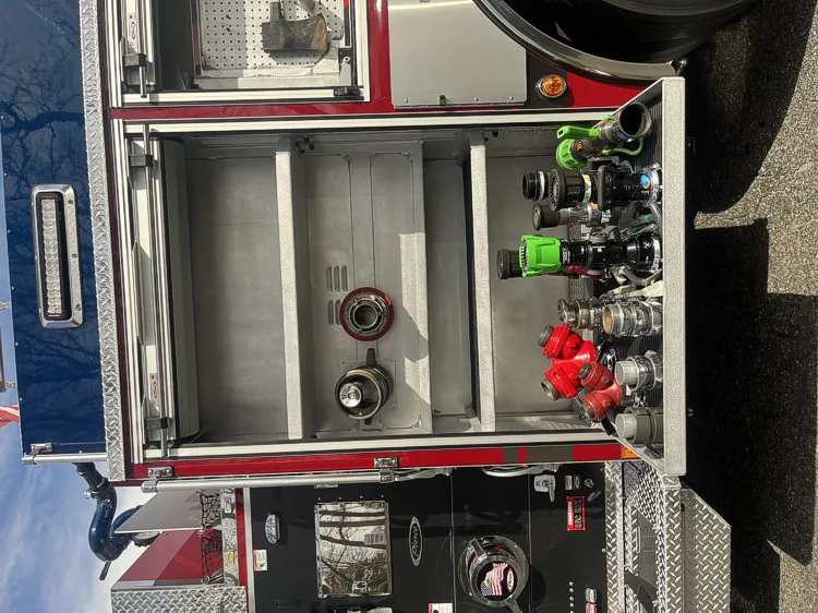 Pierce Enforcer Pumper exterior view, photo 10 of 28