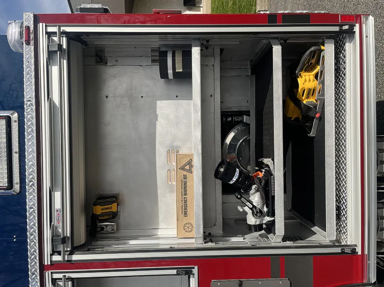 Pierce Enforcer Pumper exterior view, photo 13 of 28