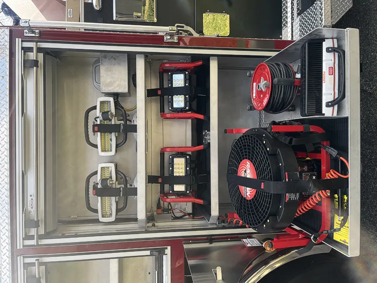 Pierce Enforcer Pumper exterior view, photo 19 of 28