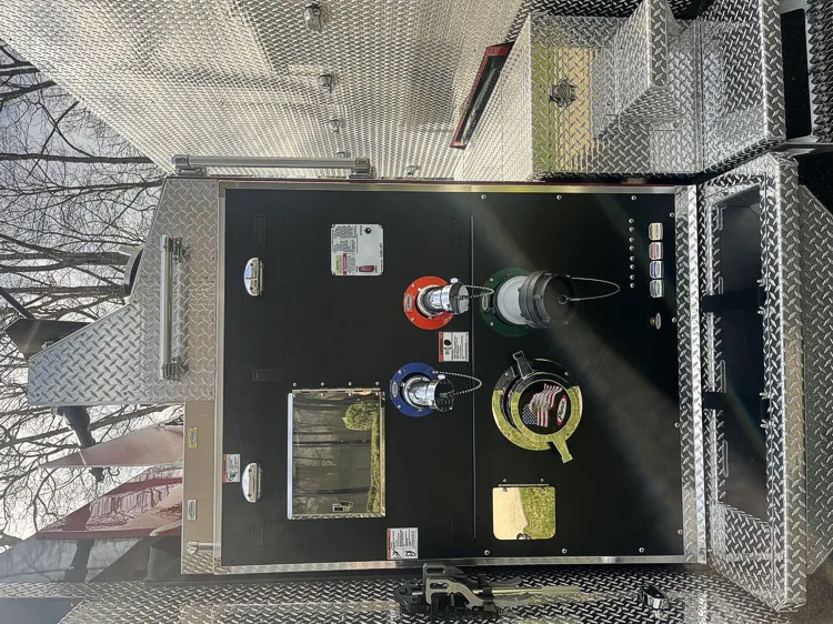 Pierce Enforcer Pumper exterior view, photo 21 of 28