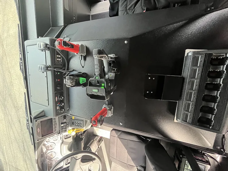 Pierce Enforcer Pumper exterior view, photo 6 of 28