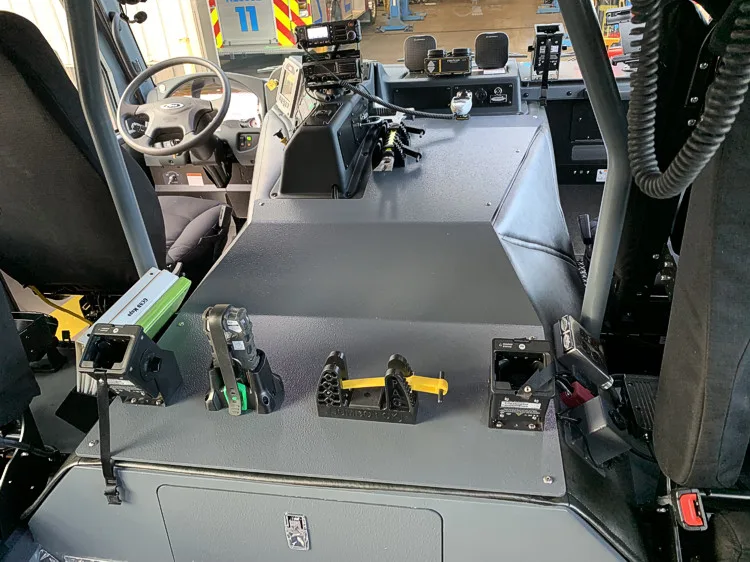 Pierce Velocity Pumper exterior view, photo 14 of 27