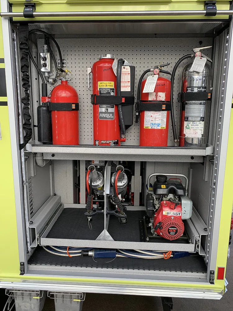 Pierce Velocity Pumper exterior view, photo 20 of 27