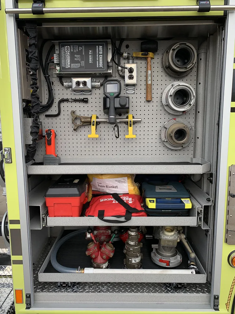 Pierce Velocity Pumper exterior view, photo 26 of 27