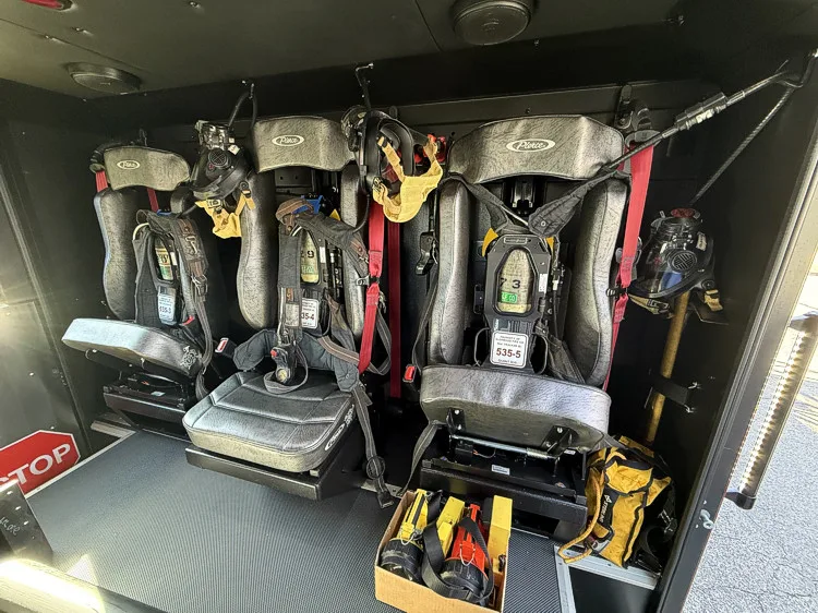 Pierce Saber Aerial exterior view, photo 10 of 37