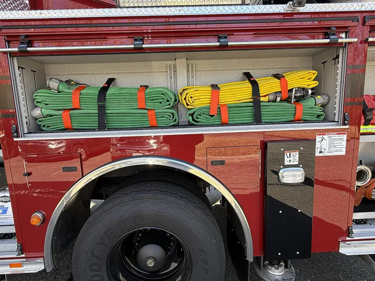 Pierce Saber Aerial exterior view, photo 9 of 37