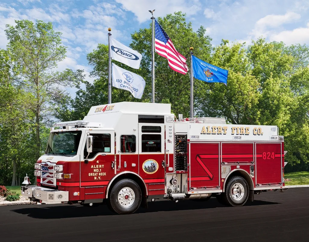 Pierce Velocity Pumper exterior view, photo 2 of 3
