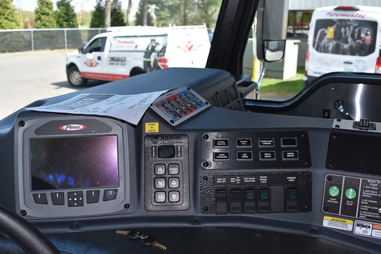 Pierce Velocity exterior view, photo 17 of 38