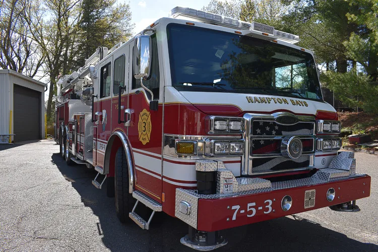 Pierce Velocity exterior view, photo 23 of 38