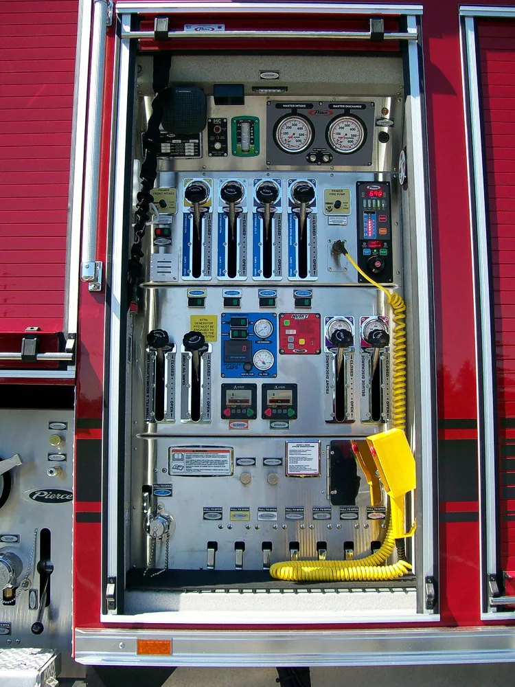 Pierce Arrow exterior view, photo 28 of 29