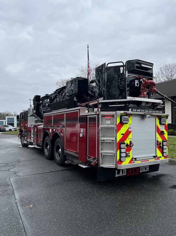 Pierce Velocity Aerial exterior view, photo 21 of 30