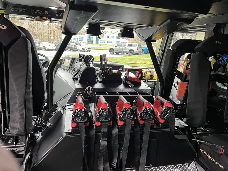 Pierce Velocity Aerial exterior view, photo 4 of 30