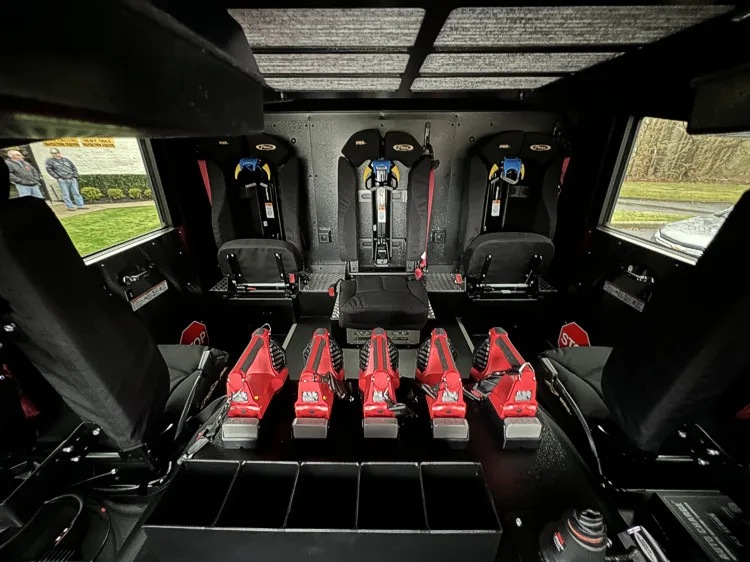 Pierce Velocity Aerial exterior view, photo 6 of 30