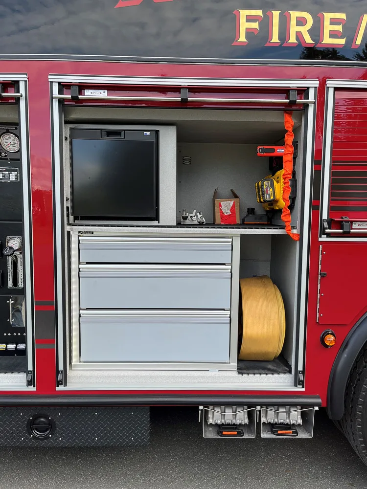 Pierce Enforcer Rescue Pumper exterior view, photo 29 of 33