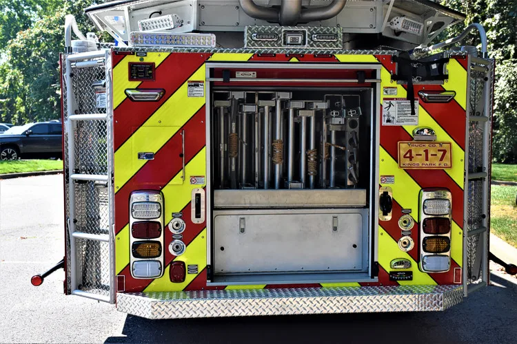 Pierce Velocity exterior view, photo 4 of 26