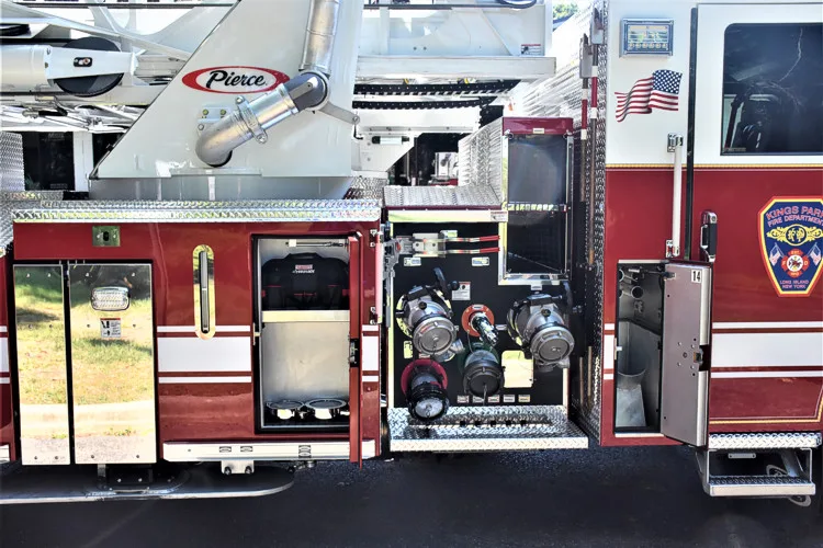 Pierce Velocity exterior view, photo 9 of 26