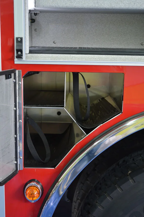 Pierce Enforcer Pumper exterior view, photo 21 of 41