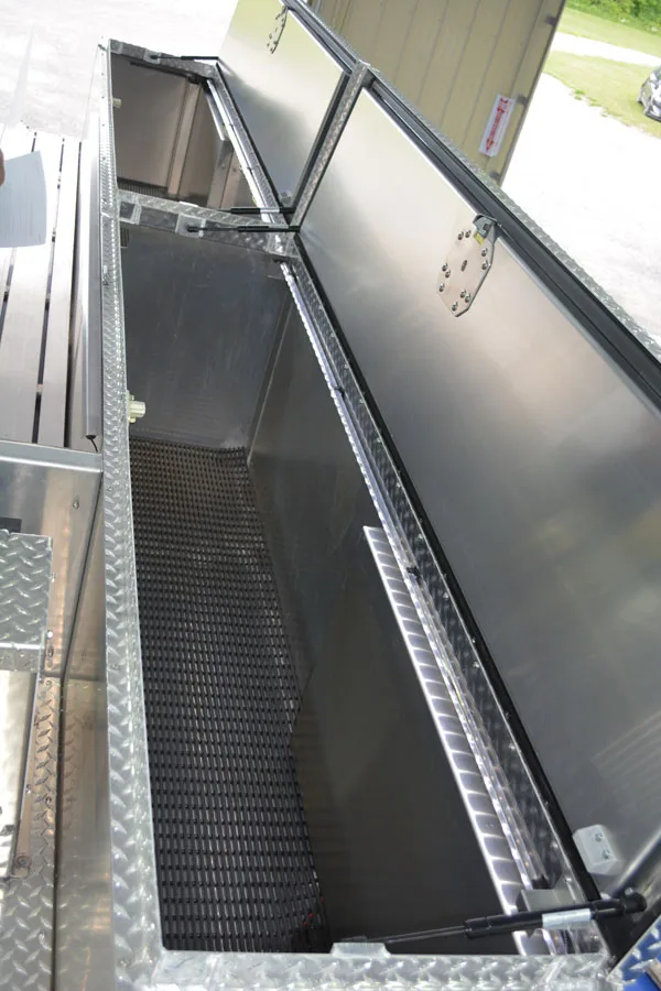 Pierce Enforcer Pumper exterior view, photo 25 of 41