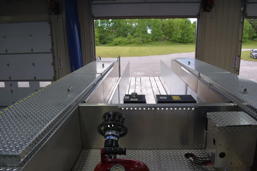 Pierce Enforcer Pumper exterior view, photo 27 of 41