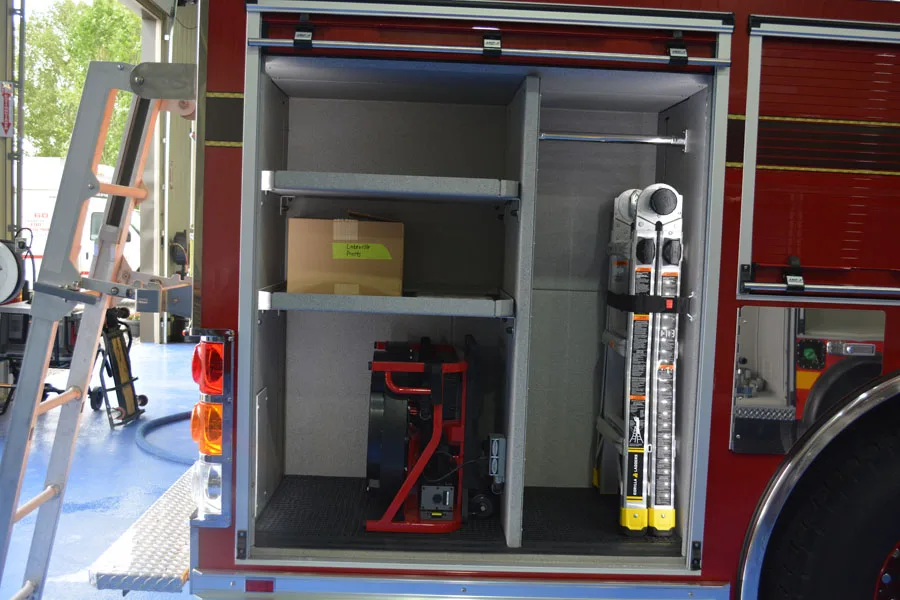 Pierce Enforcer Pumper exterior view, photo 33 of 41