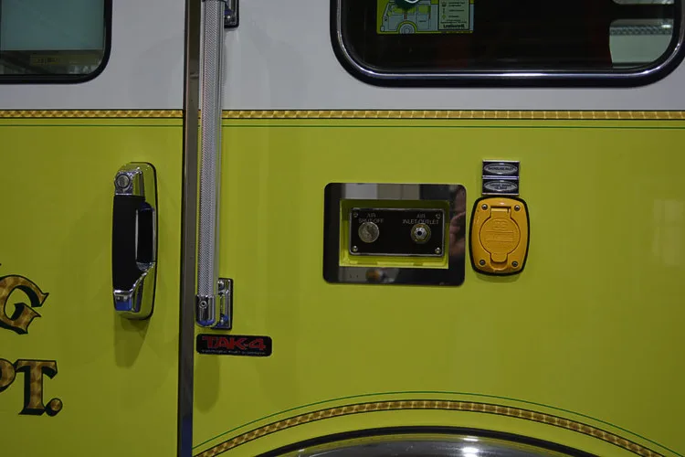 Pierce Enforcer Pumper exterior view, photo 18 of 59