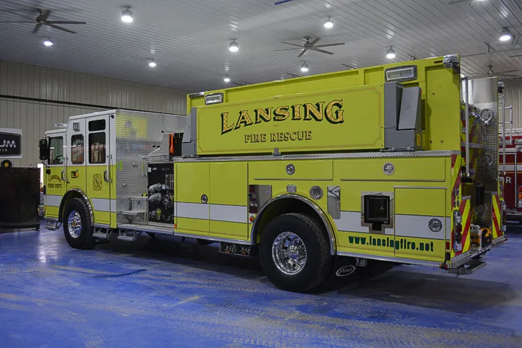 Pierce Enforcer Pumper exterior view, photo 20 of 59