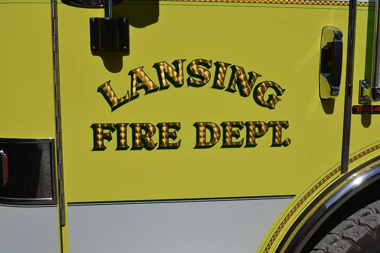 Pierce Enforcer Pumper exterior view, photo 22 of 59