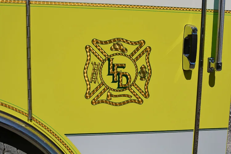 Pierce Enforcer Pumper exterior view, photo 24 of 59