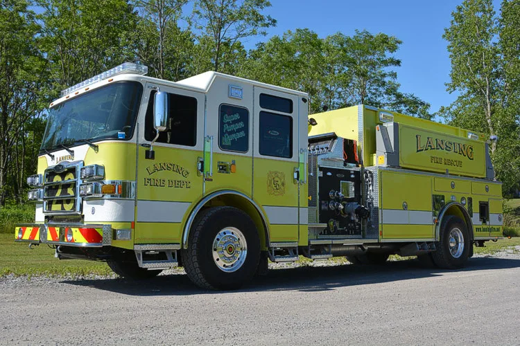 Pierce Enforcer Pumper exterior view, photo 26 of 59
