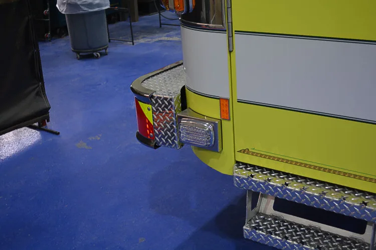 Pierce Enforcer Pumper exterior view, photo 34 of 59