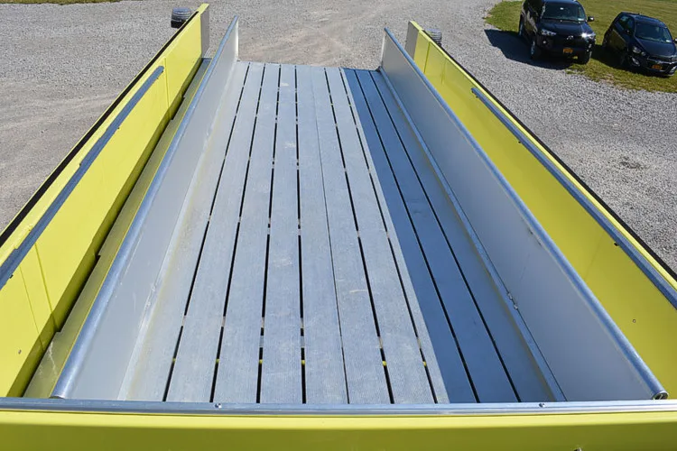 Pierce Enforcer Pumper exterior view, photo 41 of 59