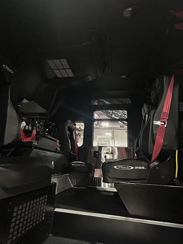 Pierce Velocity Pumper exterior view, photo 26 of 38