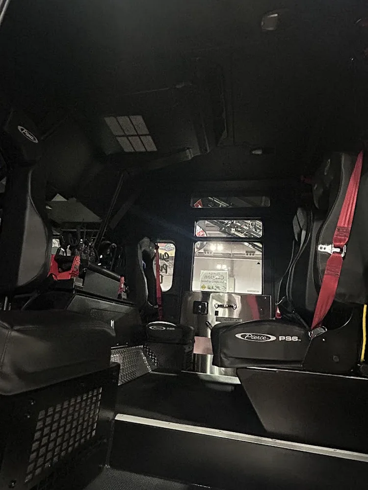 Pierce Velocity Pumper exterior view, photo 27 of 38